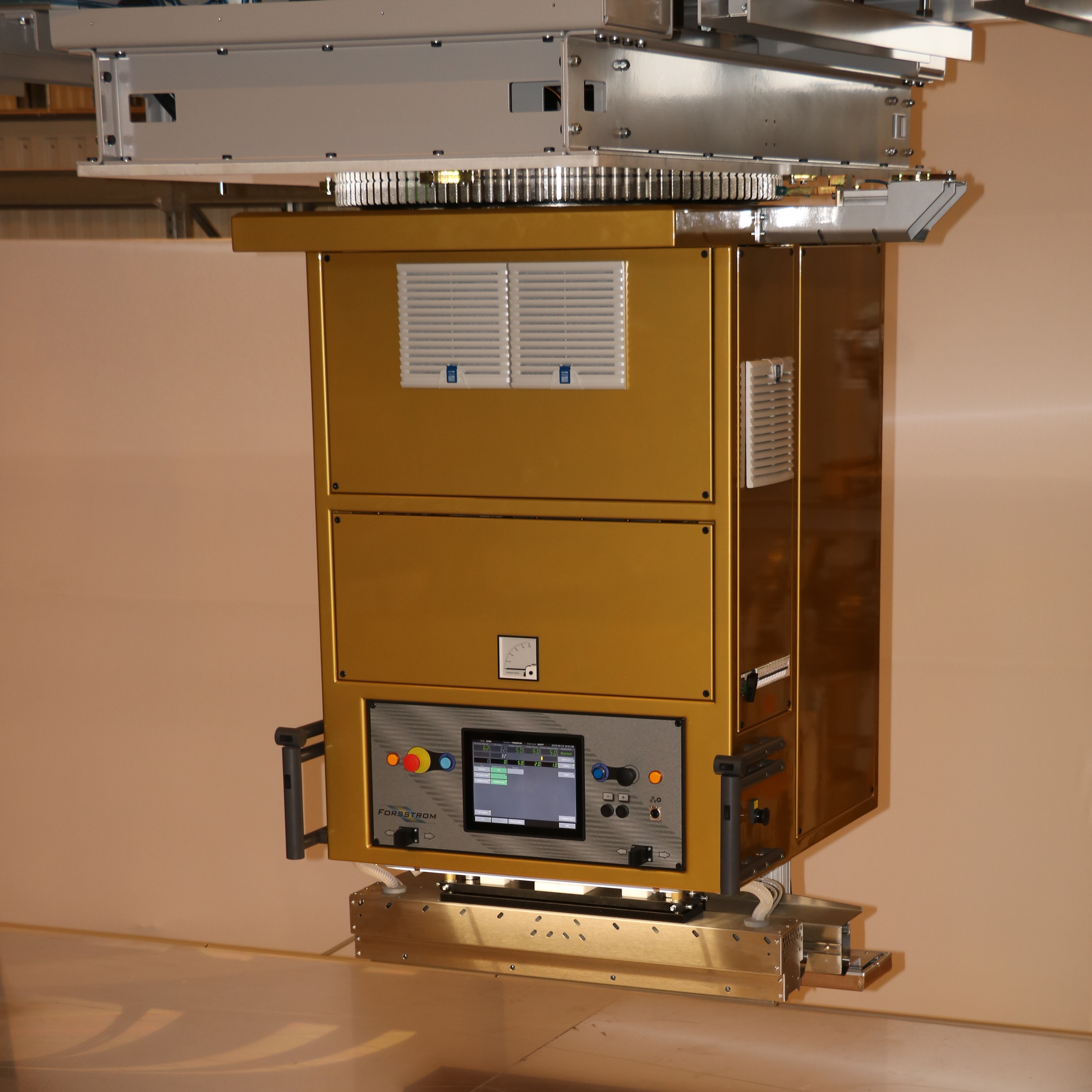 This is a photo of Forsstrom's hanging machine, the TDO-XY gantry.